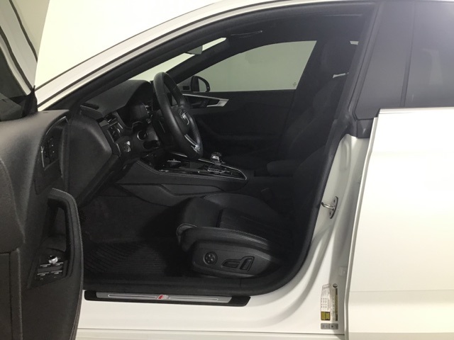 2023 Audi A5 45 S line Prestige photo 9