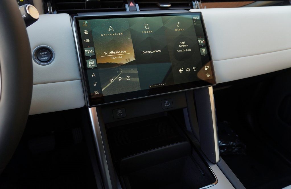 2025 LAND ROVER DISCOVERY SPORT - Image 17