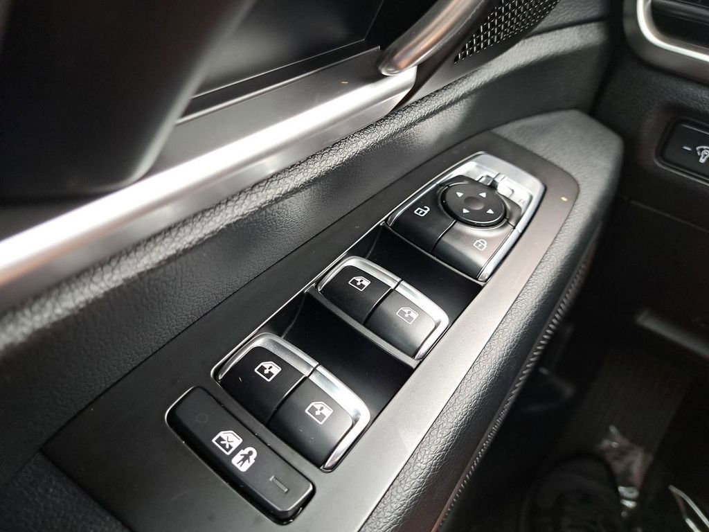 2024 Kia Telluride LX photo 22