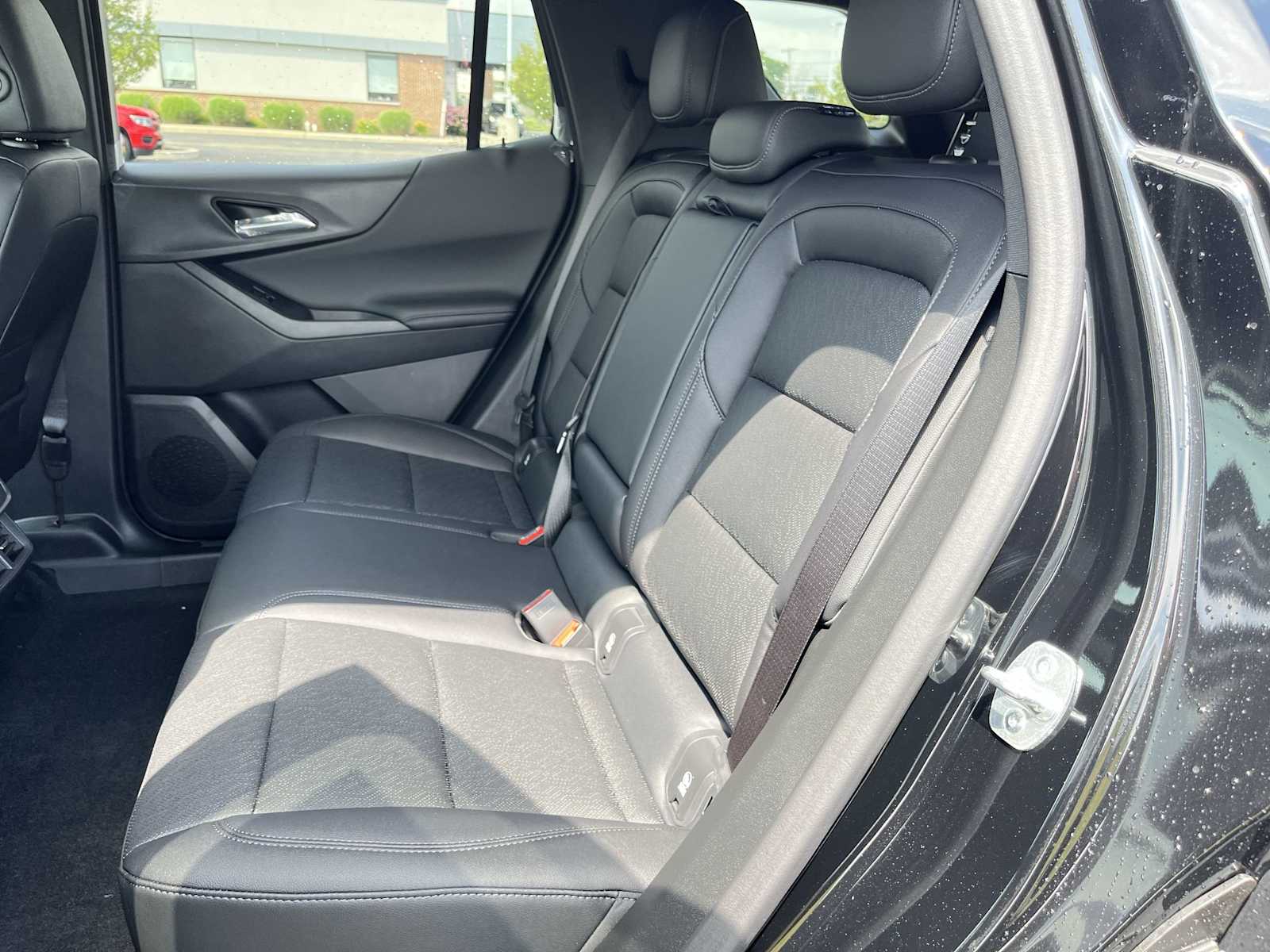 2026 Chevrolet Equinox LT photo 21