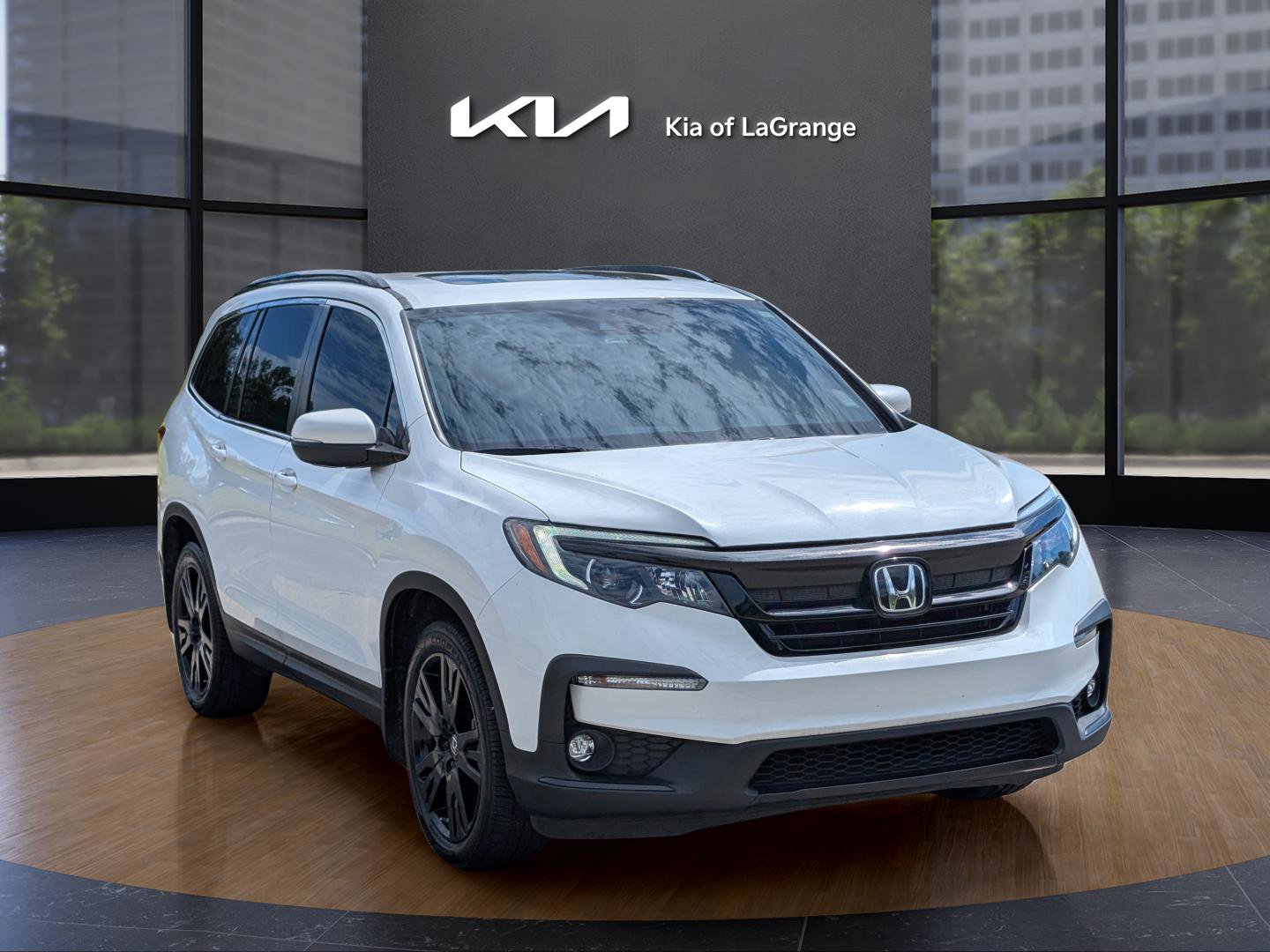 2022 Honda Pilot Special Edition photo 2