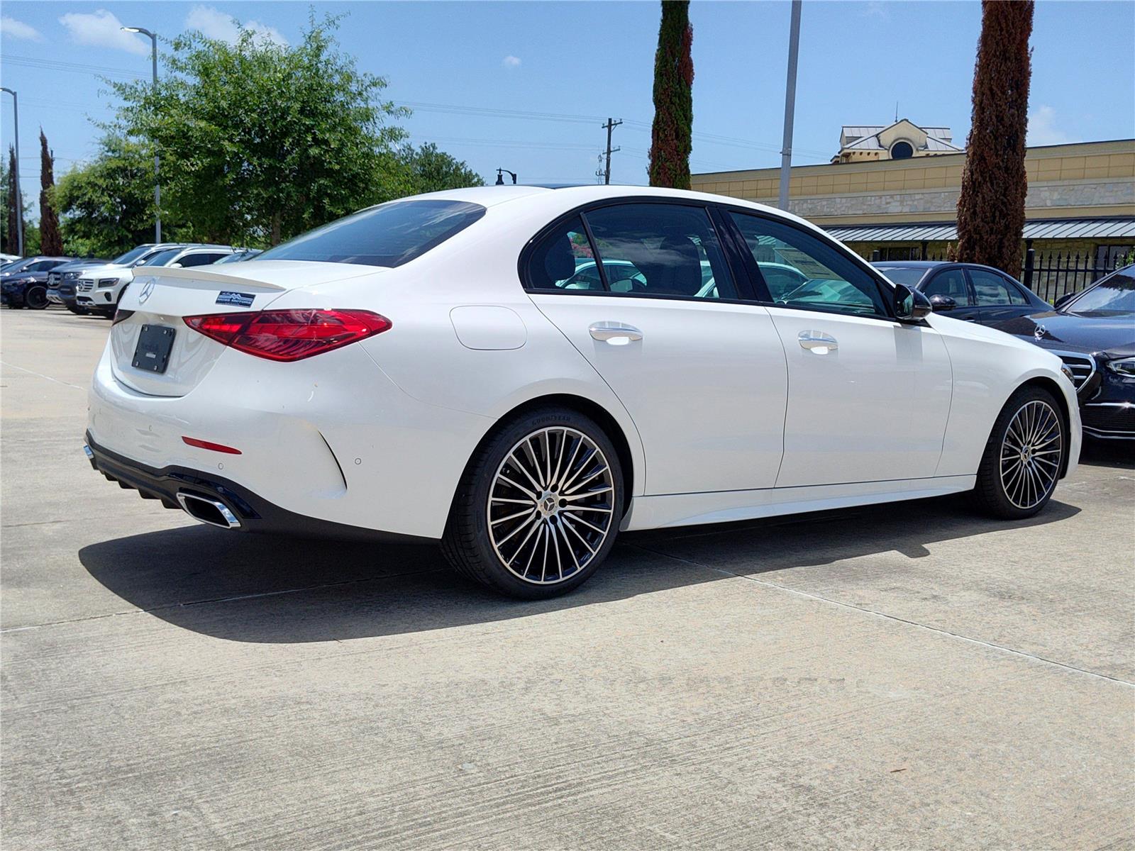 2025 Mercedes Benz C 300 photo 4