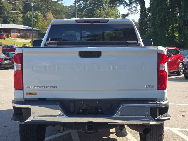 2022 Chevrolet Silverado 2500HD LTZ photo 4