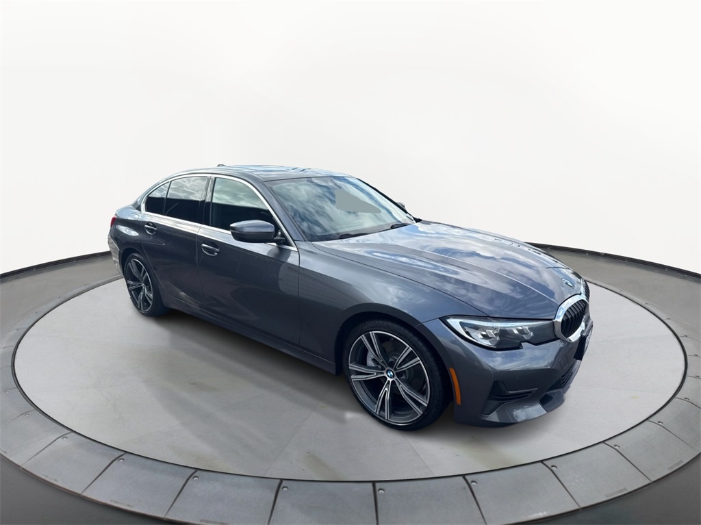 2020 BMW 3 Series 330i's photo