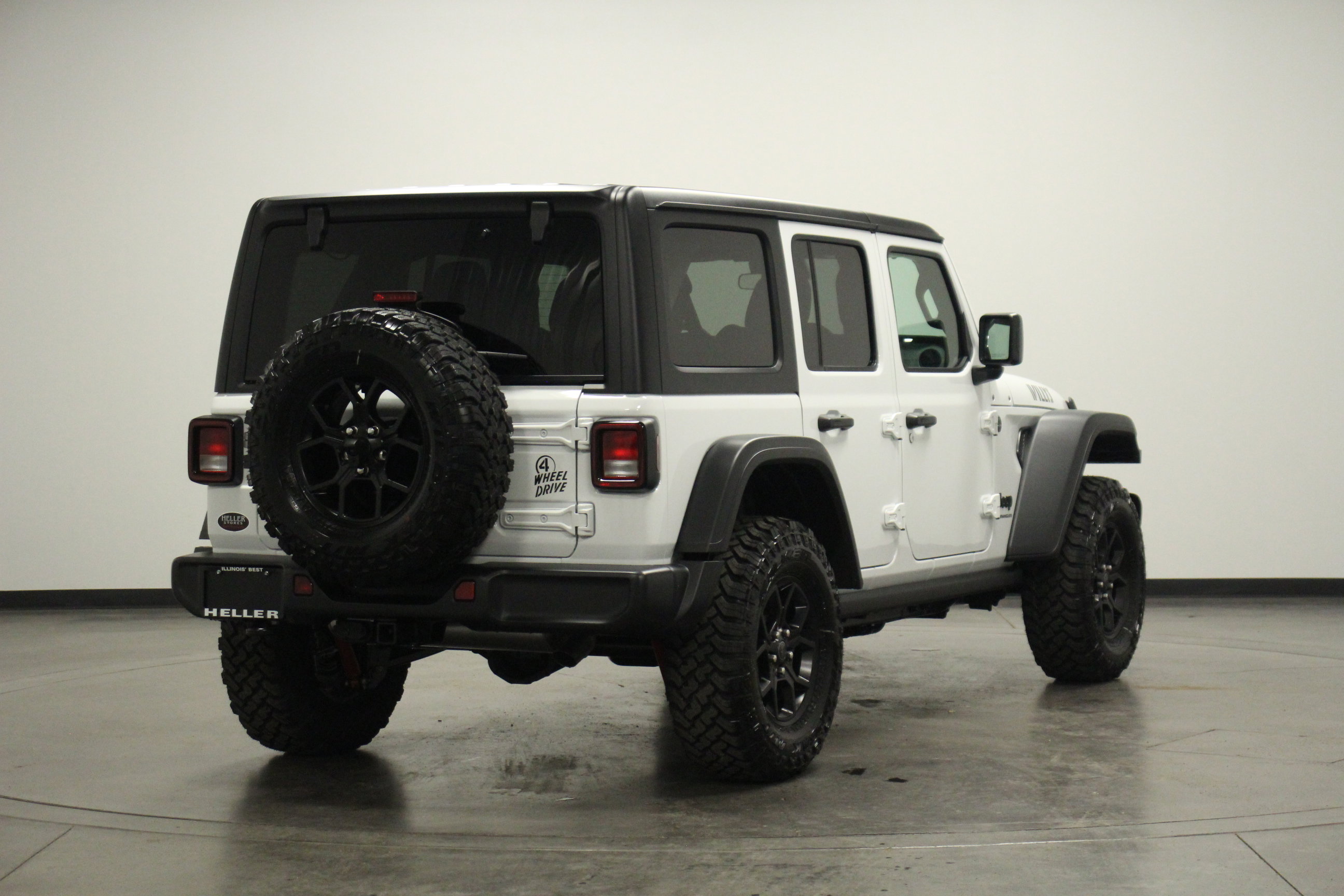 2025 Jeep Wrangler Willys photo 7