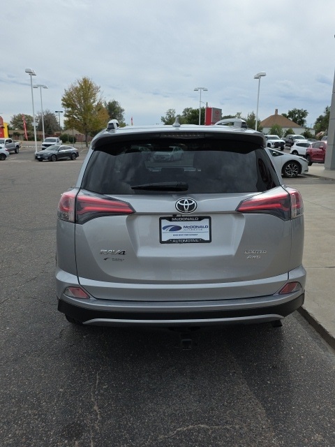 2018 Toyota RAV4 Limited photo 4