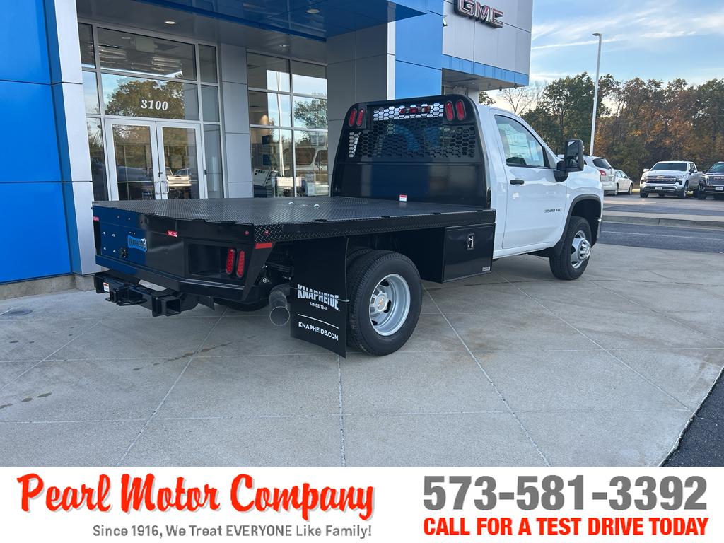 2025 Chevrolet Silverado 3500HD Work Truck photo 4