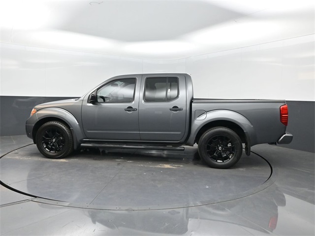 2019 Nissan Frontier Crew Cab SV photo 2