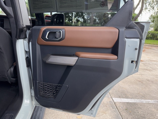 2023 Ford Bronco Outer Banks photo 16