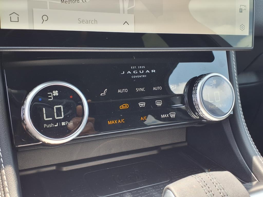 2026 Jaguar F-PACE P250 R-Dynamic S photo 10