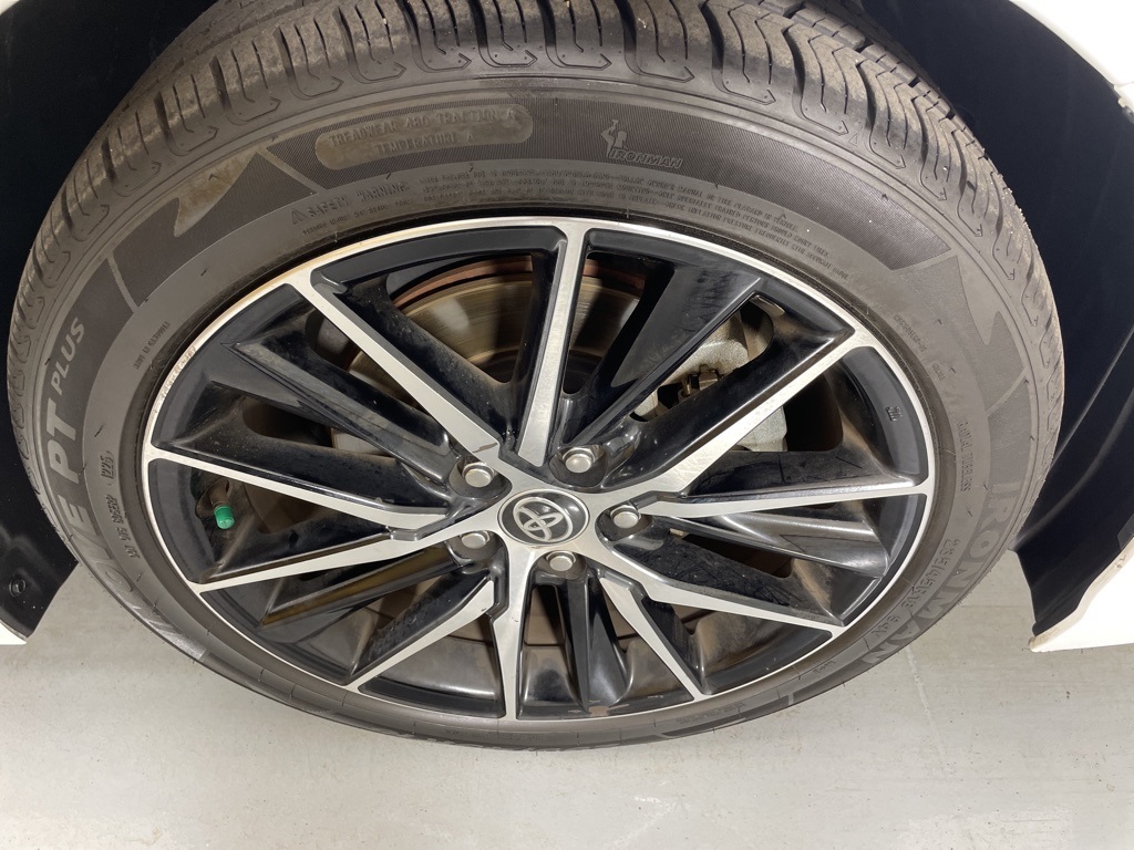 2024 Toyota Camry SE photo 10