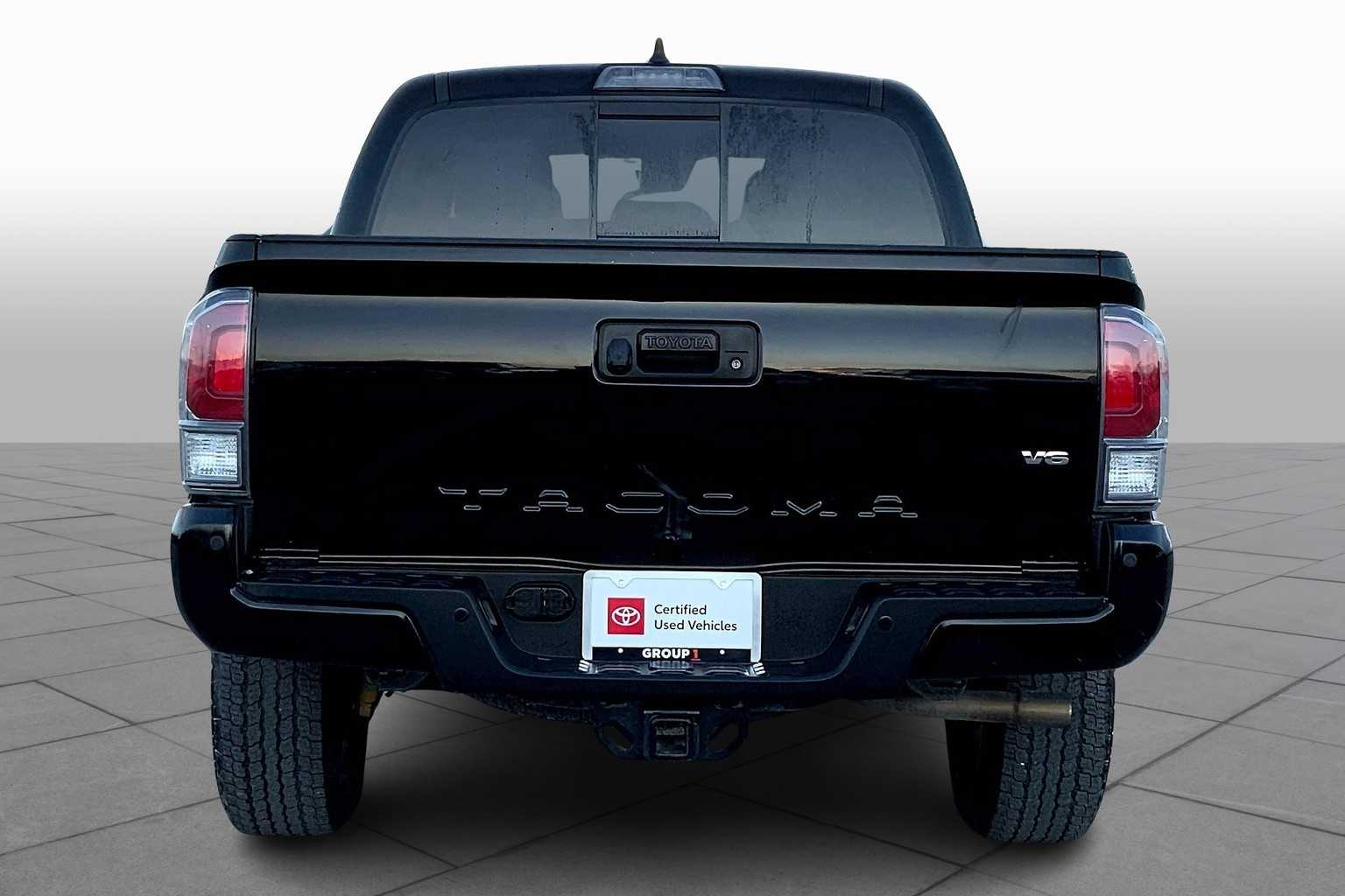 2023 Toyota Tacoma TRD photo 4