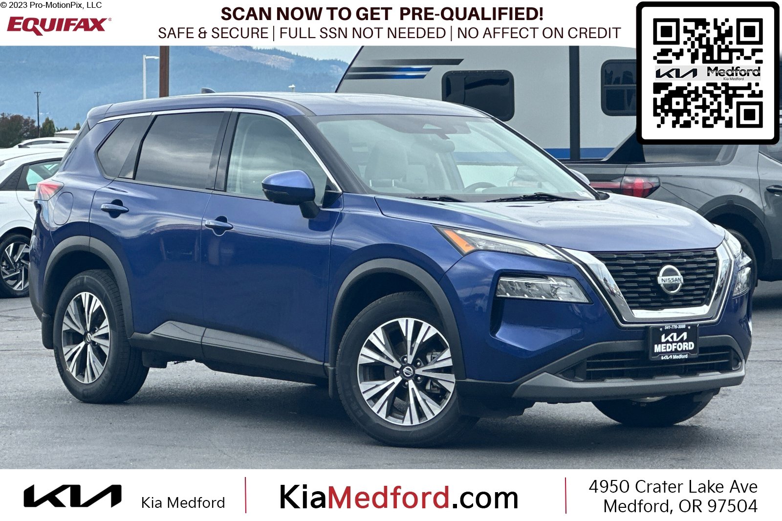 2021 Nissan Rogue SV's photo