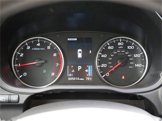 2025 Mitsubishi Eclipse Cross LE photo 18