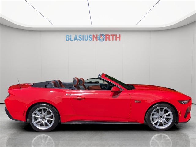 2024 Ford Mustang GT Premium photo 3