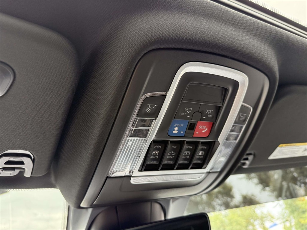 2021 Ram 1500 Rebel photo 29