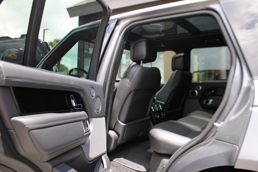 2019 Land Rover Range Rover SuperCharged photo 31