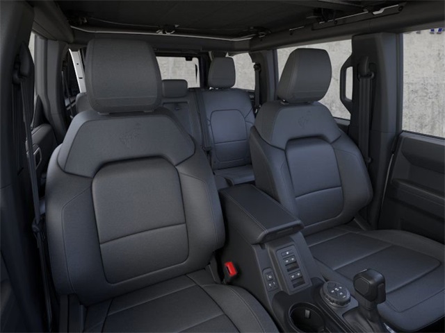 2025 Ford Bronco Outer Banks photo 10