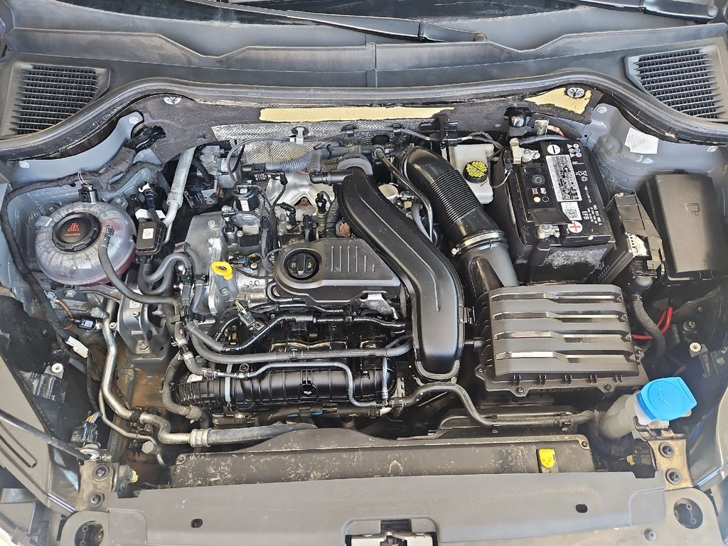 2022 Volkswagen Taos SE photo 21