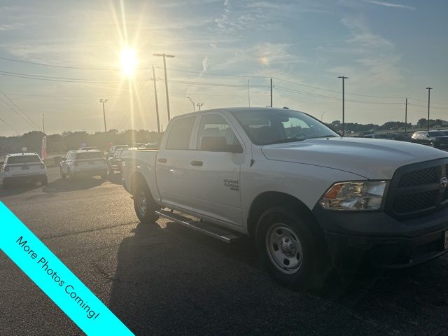 2019 Ram 1500 Classic Tradesman photo 2