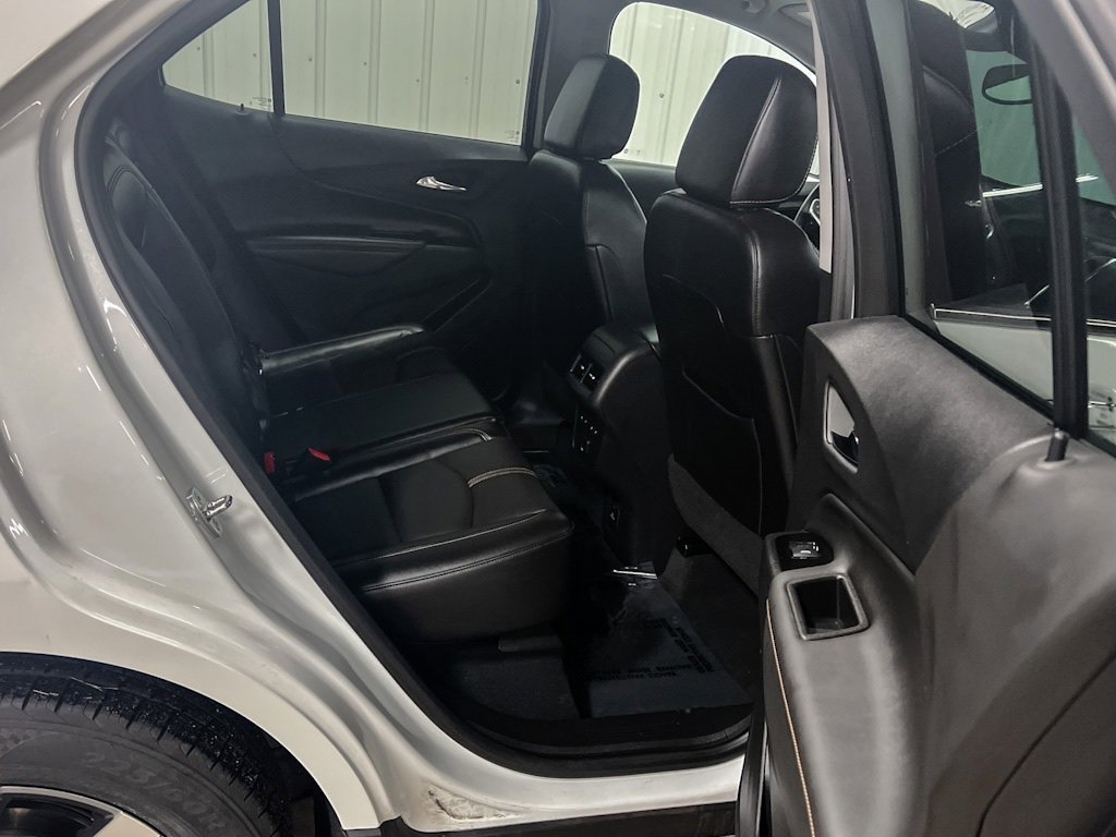 2022 Chevrolet Equinox Premier photo 10