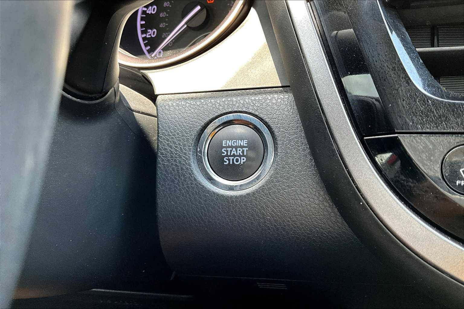 2023 Toyota Camry SE photo 31