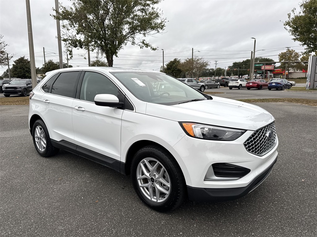 2024 Ford Edge SEL's photo