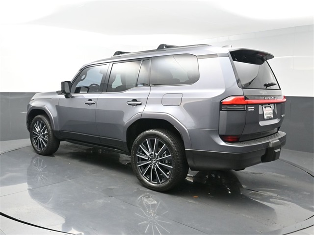 2024 Lexus GX 550 Luxury photo 4