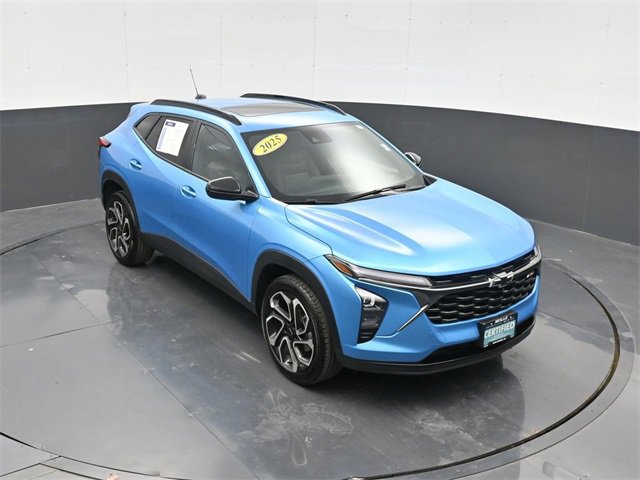 2025 Chevrolet Trax RS's photo