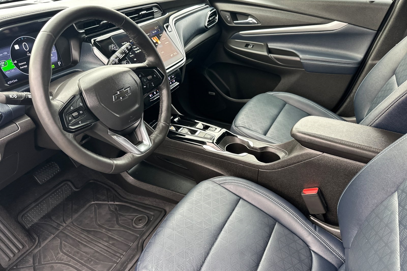 2023 Chevrolet Bolt EUV Premier photo 5