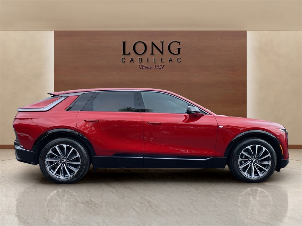 2024 Cadillac Lyriq Sport photo 6