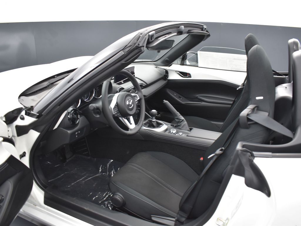 2025 Mazda MX-5 Miata Miata photo 18