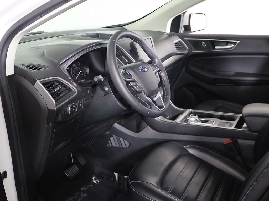 2022 Ford Edge SEL photo 21