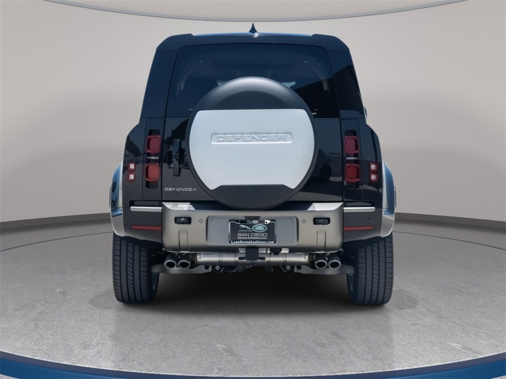 2025 Land Rover Defender 110 X-Dynamic SE photo 4