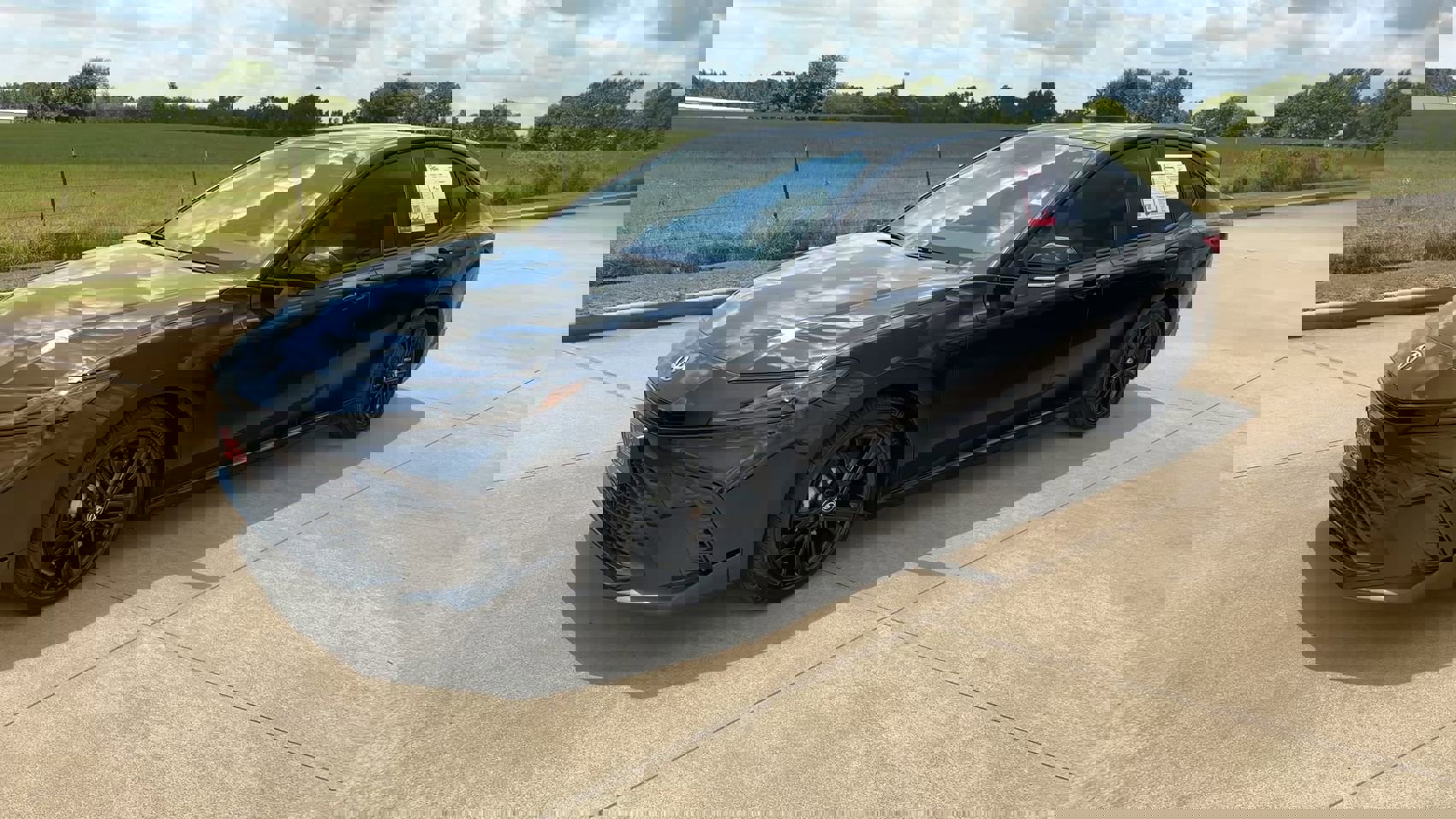 2025 Toyota Camry SE photo 5