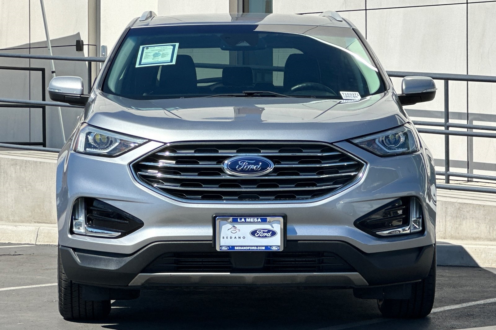 2020 Ford Edge SEL photo 8