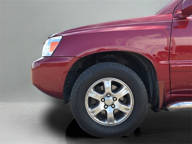2004 Toyota Highlander photo 14