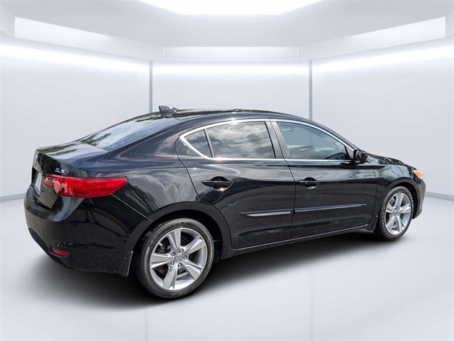 2014 Acura ILX 2.0L Premium photo 2