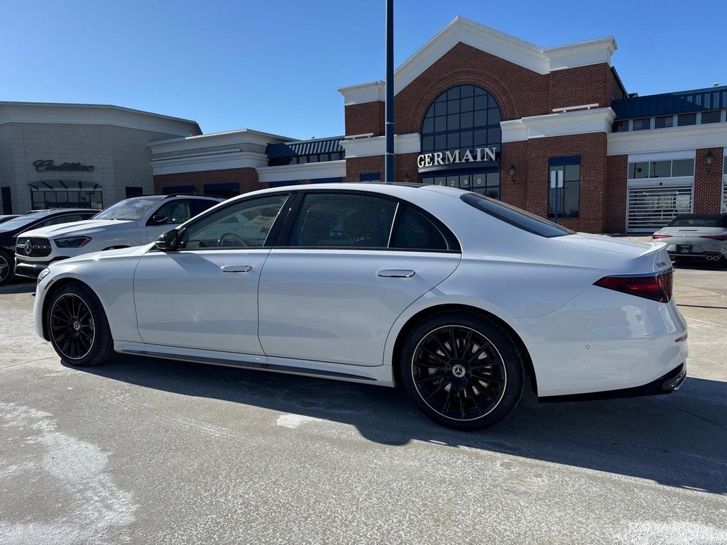 2025 Mercedes Benz S 580 4MATIC photo 2