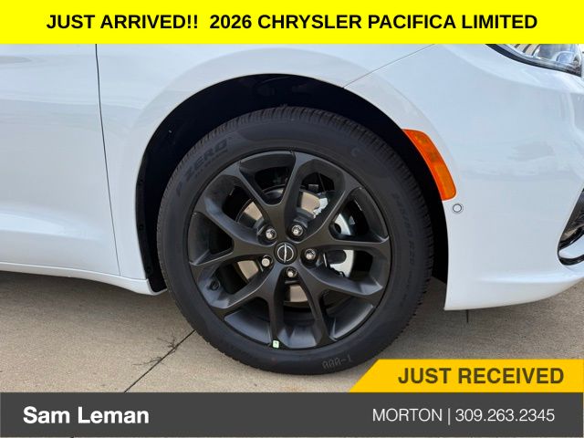2026 Chrysler Pacifica Limited photo 4