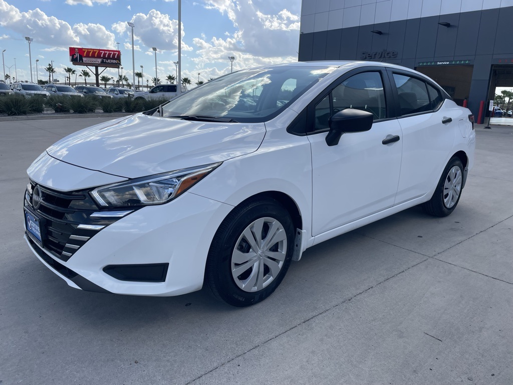 2024 Nissan Versa 1.6 S photo 5