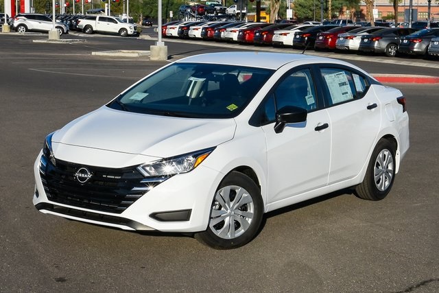 2025 Nissan Versa Sedan S's photo