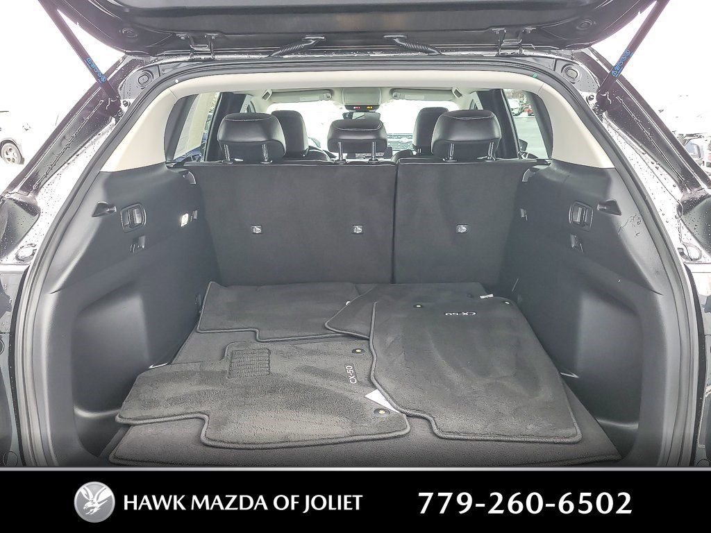 2025 MAZDA CX-50 - Image 17