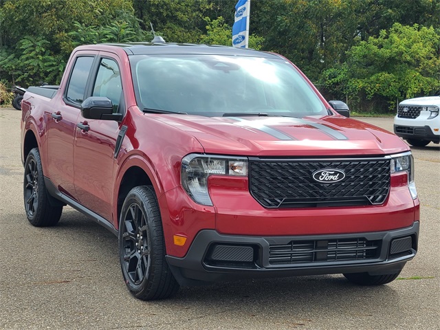 2025 Ford Maverick XLT photo 2