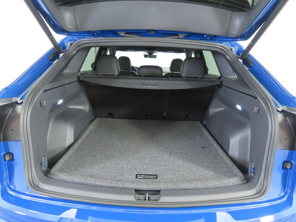 2026 Volkswagen Atlas Cross Sport SEL R-Line photo 26