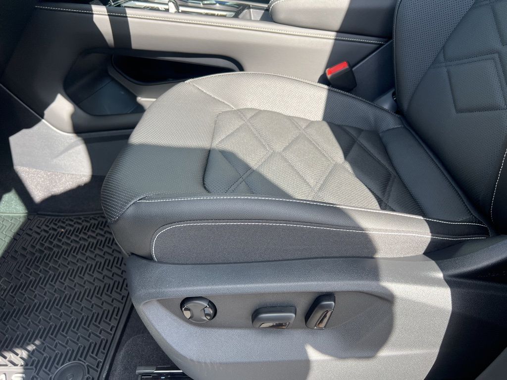 2026 Volkswagen Atlas SE Technology photo 15