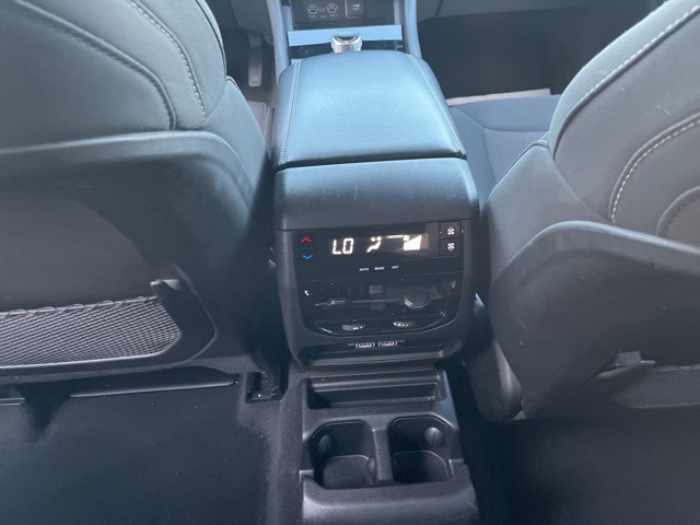 2023 Jeep Grand Cherokee Laredo photo 17