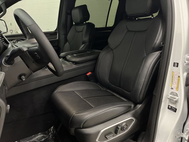 2024 Jeep Wagoneer Series III photo 4