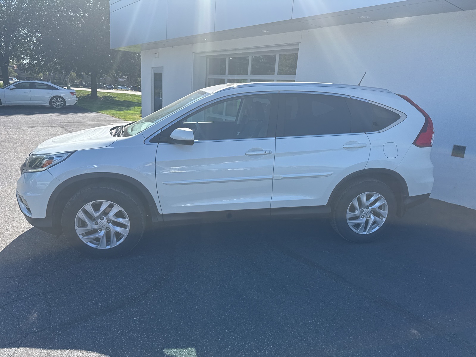 2016 Honda CR-V EX-L photo 2