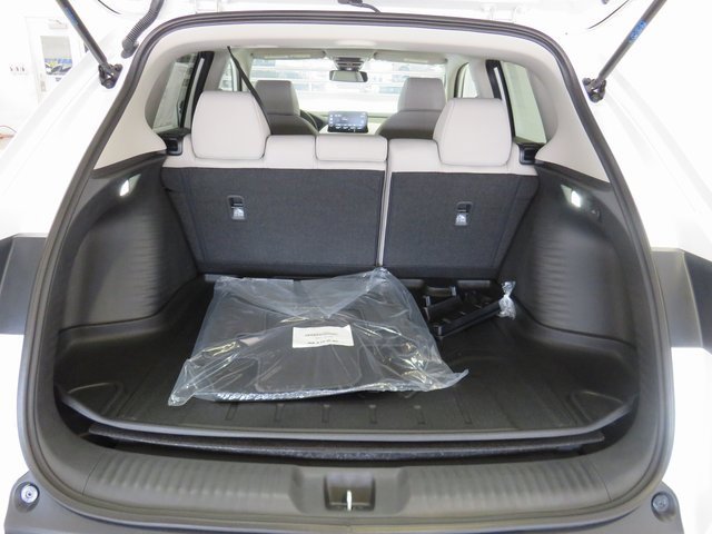 2026 Honda HR-V LX photo 7